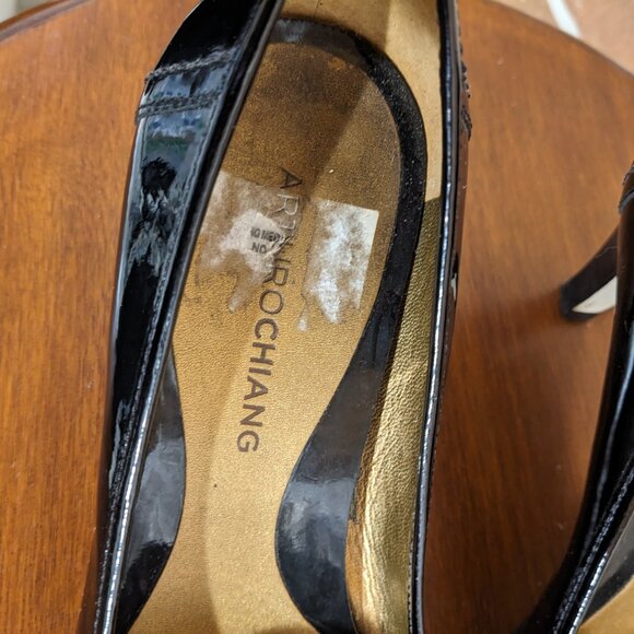 Arturo Chiang Patent Leather Heels - Picture 5 of 7